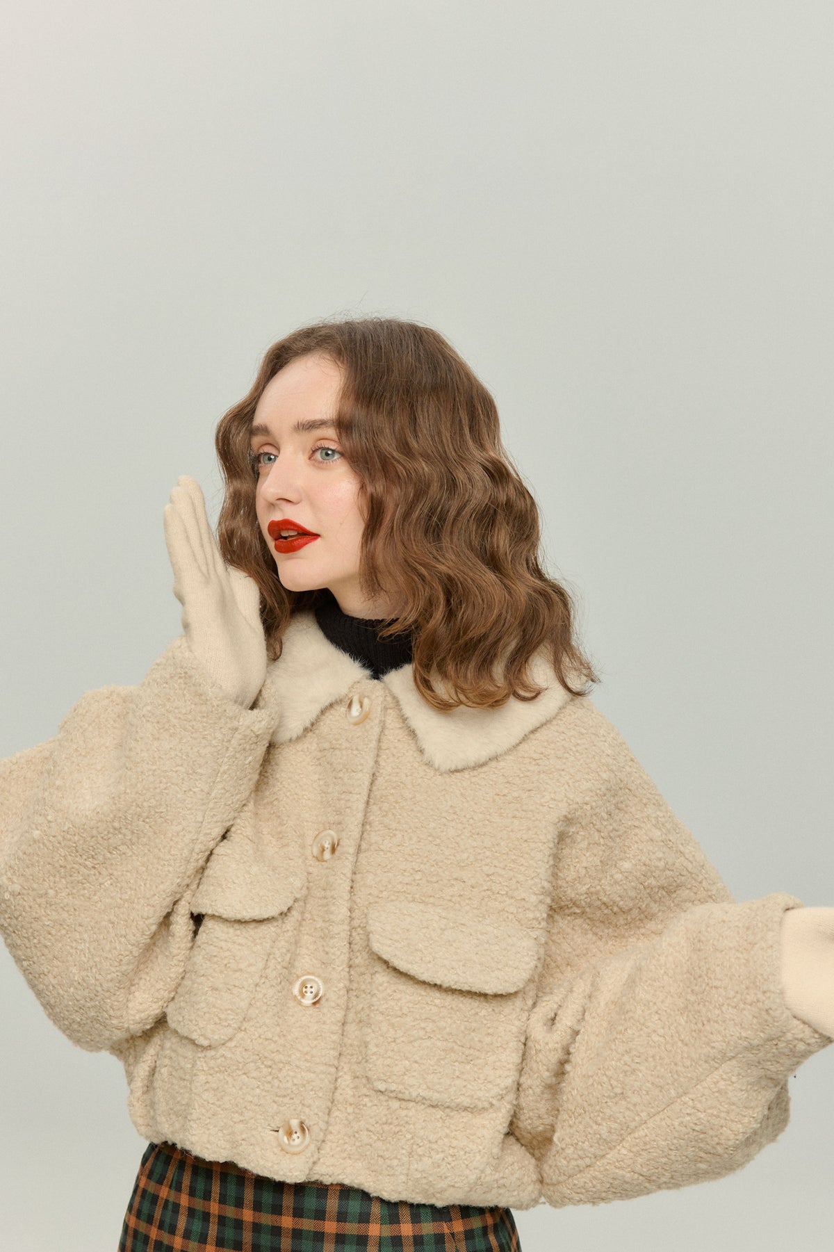 《I added the eyes, nose and mouth》 Dolman sleeve jacket - Beige