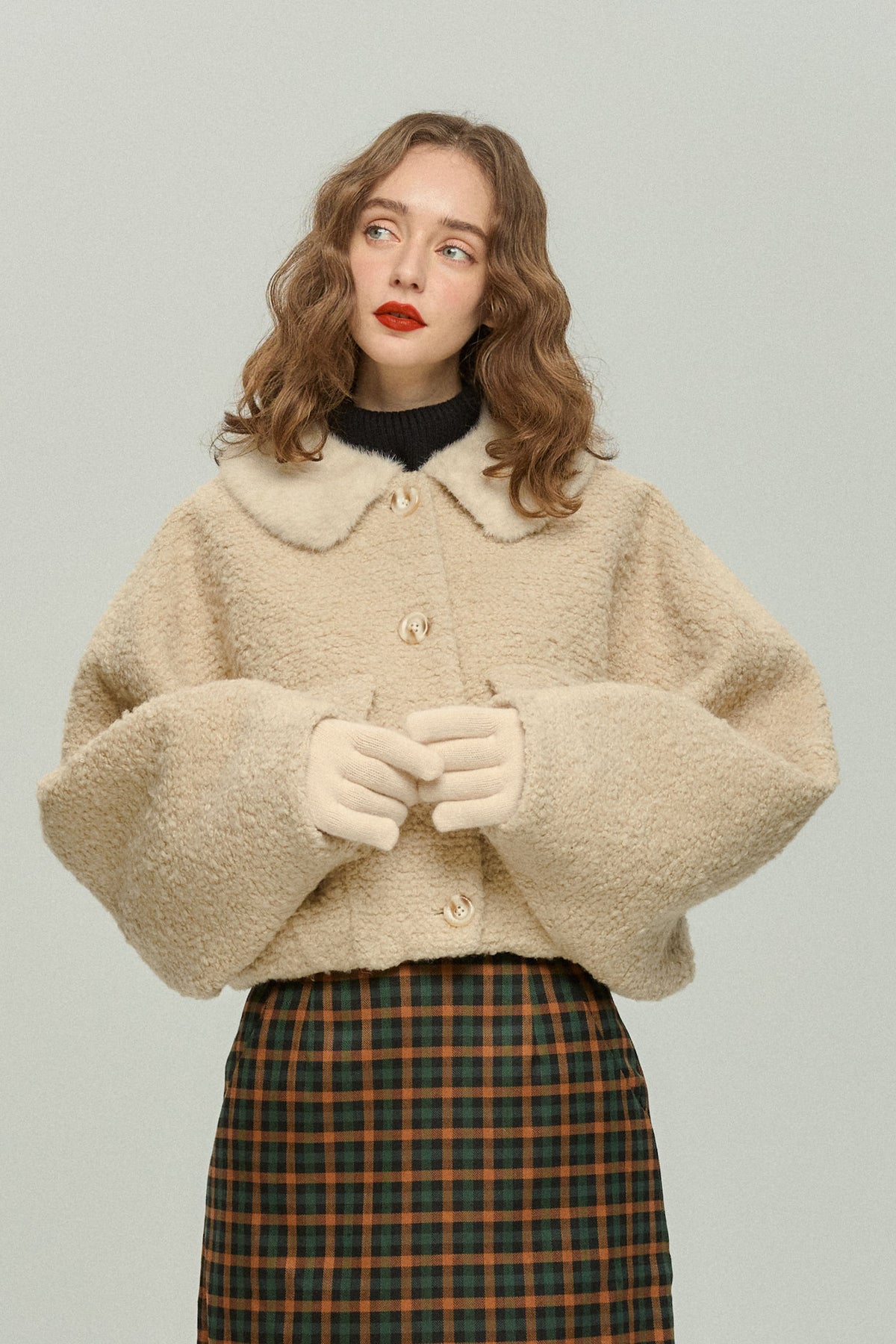 《I added the eyes, nose and mouth》 Dolman sleeve jacket - Beige