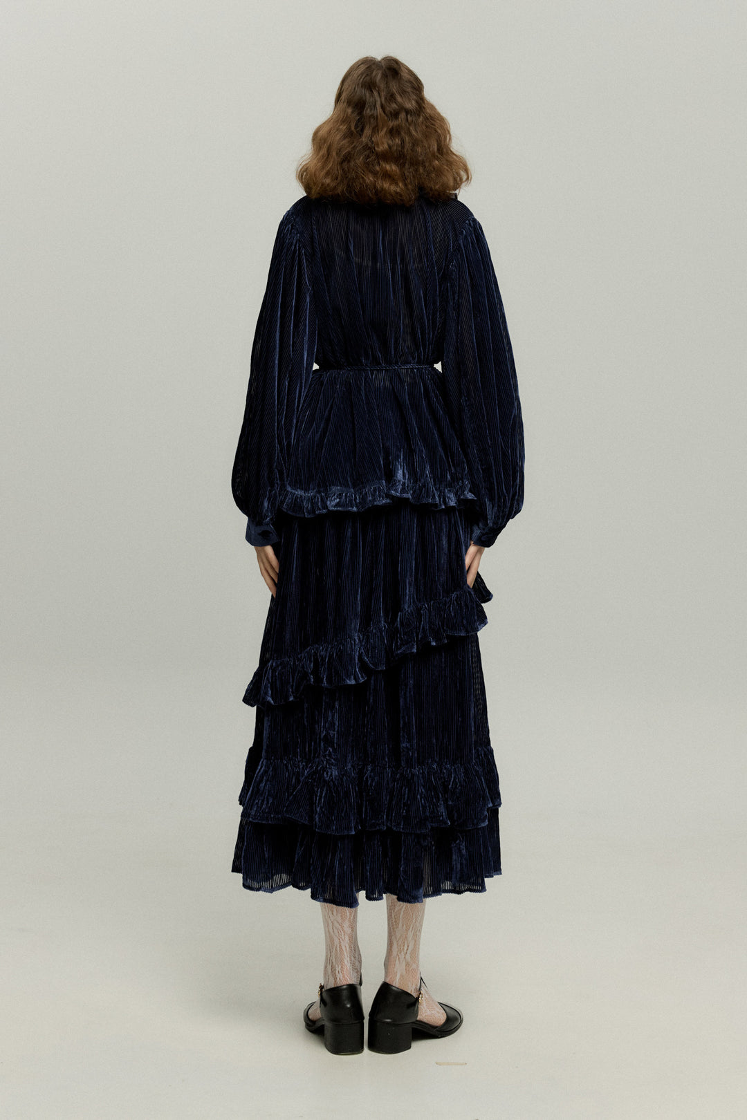 《お城を奪い返しちゃおう》フリルデザインベルベットトップス-Navy