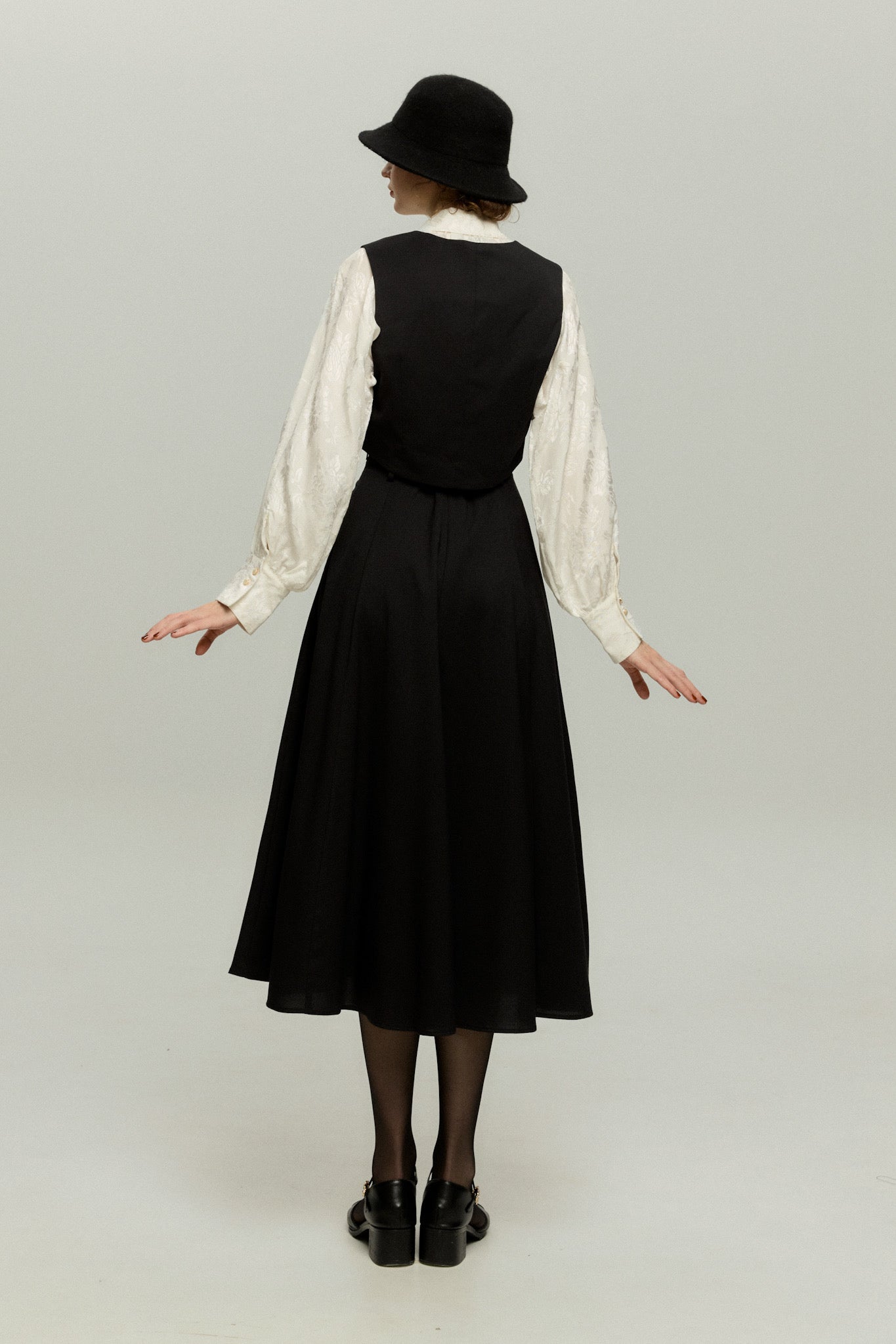 トゥエンティーズ スカート 実はフォアグラ未体験》ハイウエストフレアスカート-Black – Tnewties