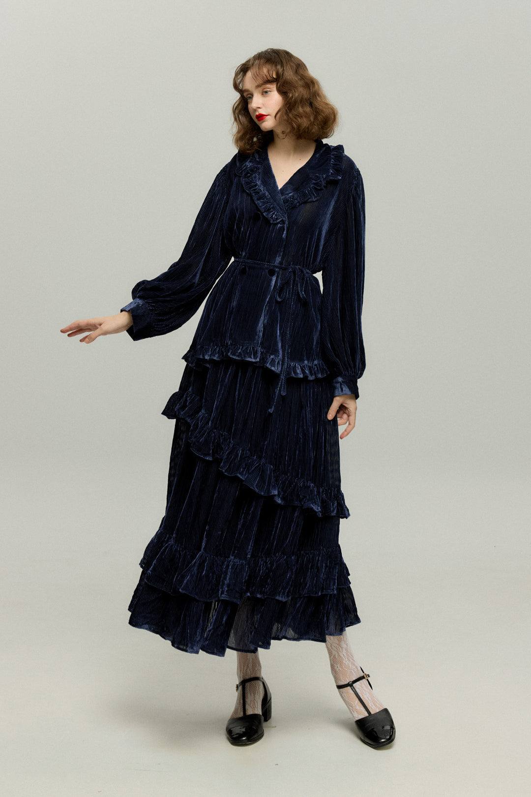 《お城を奪い返しちゃおう》フリルデザインベルベットトップス-Navy