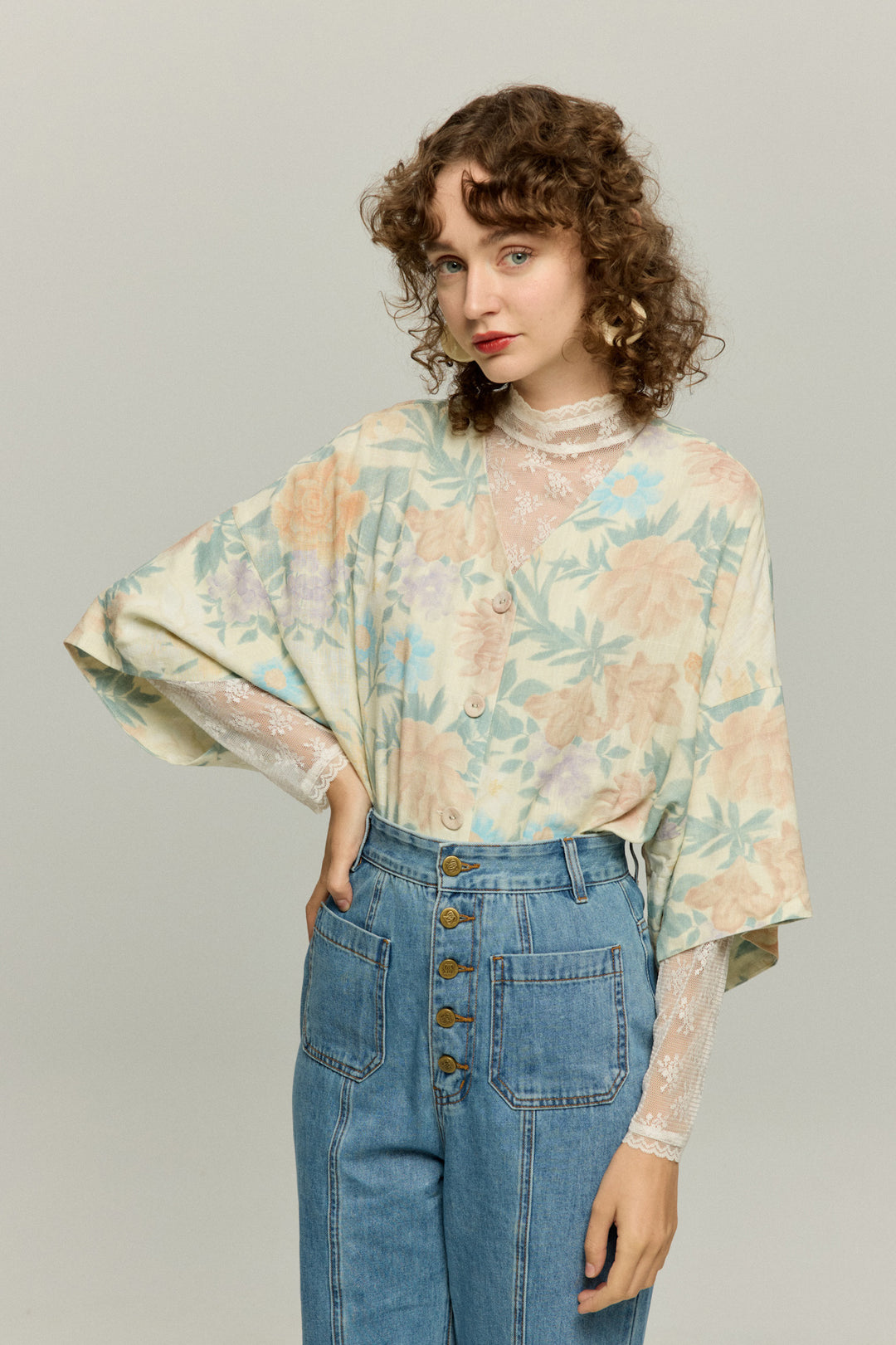 《一緒に花火大会に行かない？》Vネックトップス-Light color
