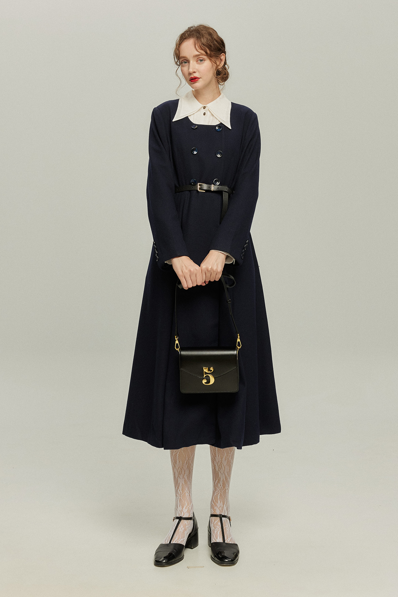 《いつもカウンターに座る彼女》ダブルブレストウールブレンドドレスコート-Navy