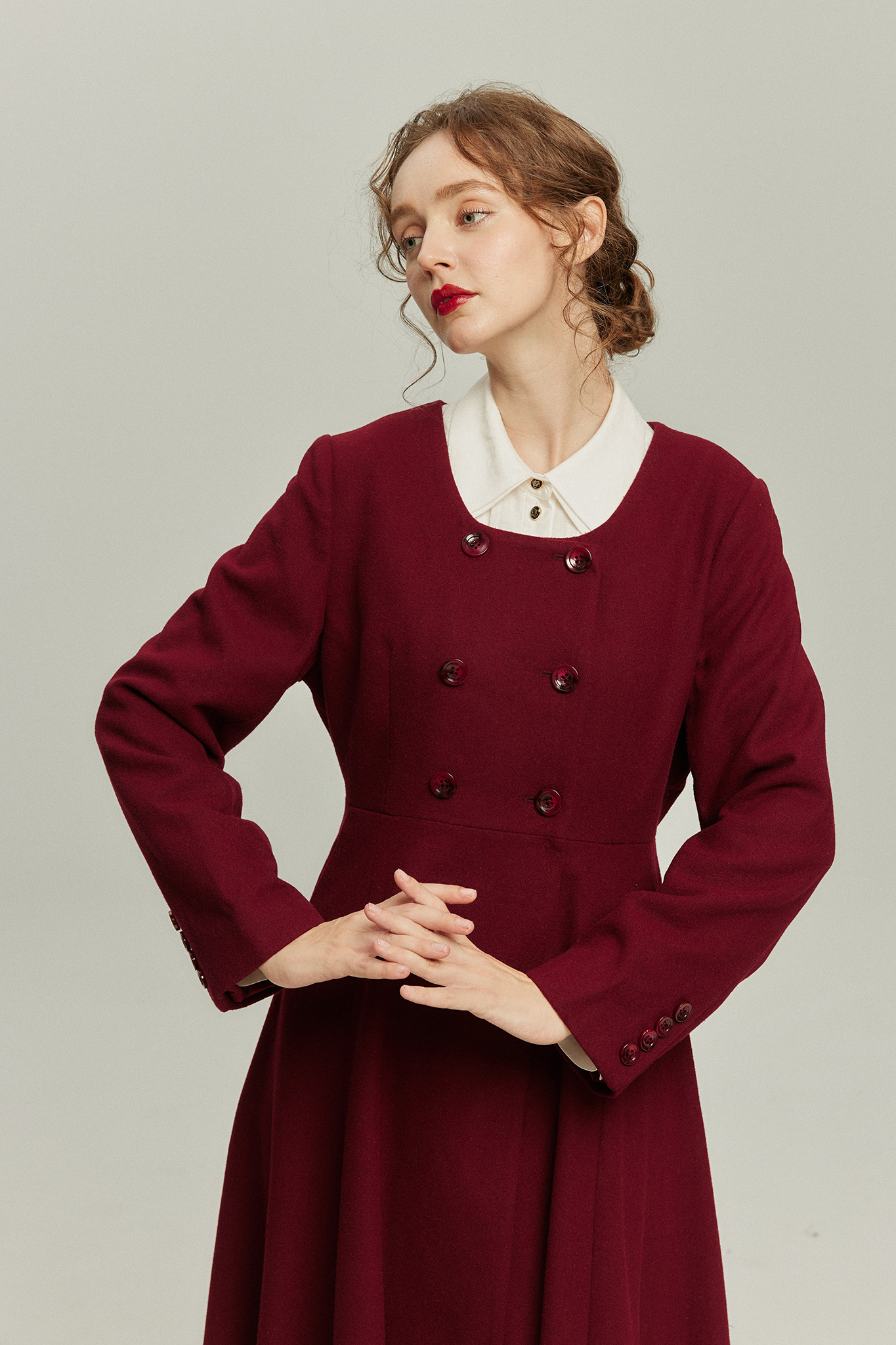 《いつもカウンターに座る彼女》ダブルブレストウールブレンドドレスコート-Wine red