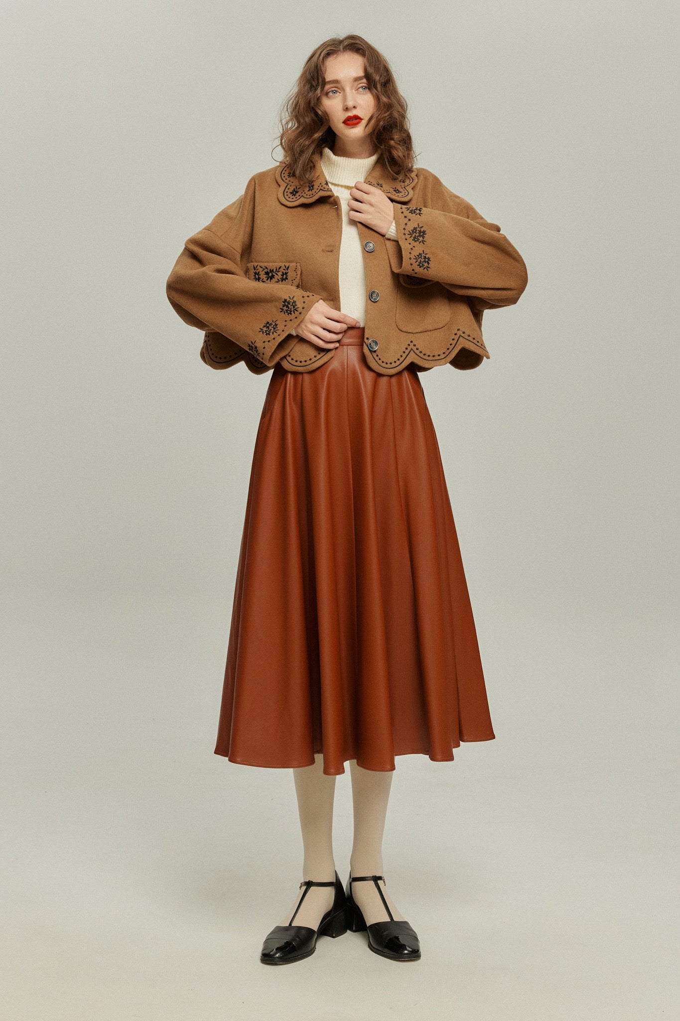 《蝶々になってしまった》スカラップデザインコート-Brown