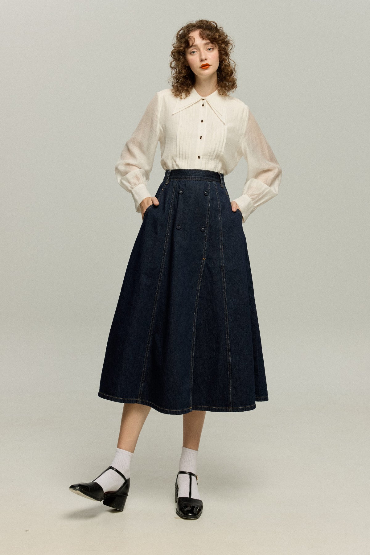 《Maybe It’s a Spaceship》Double-Button High-Waisted Denim Skirt – Navy