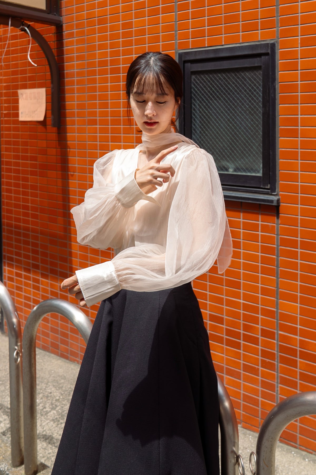 《Can you open your eyes now?》Top with see-through scarf-Ivory