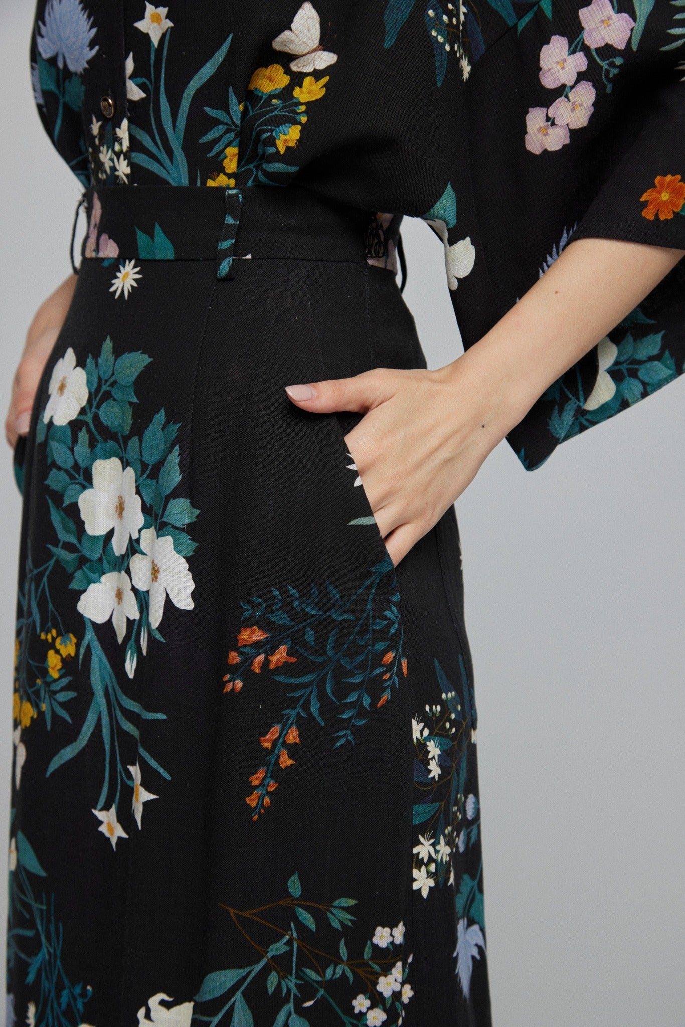 《I have to hang up now》Removable pleats jacket