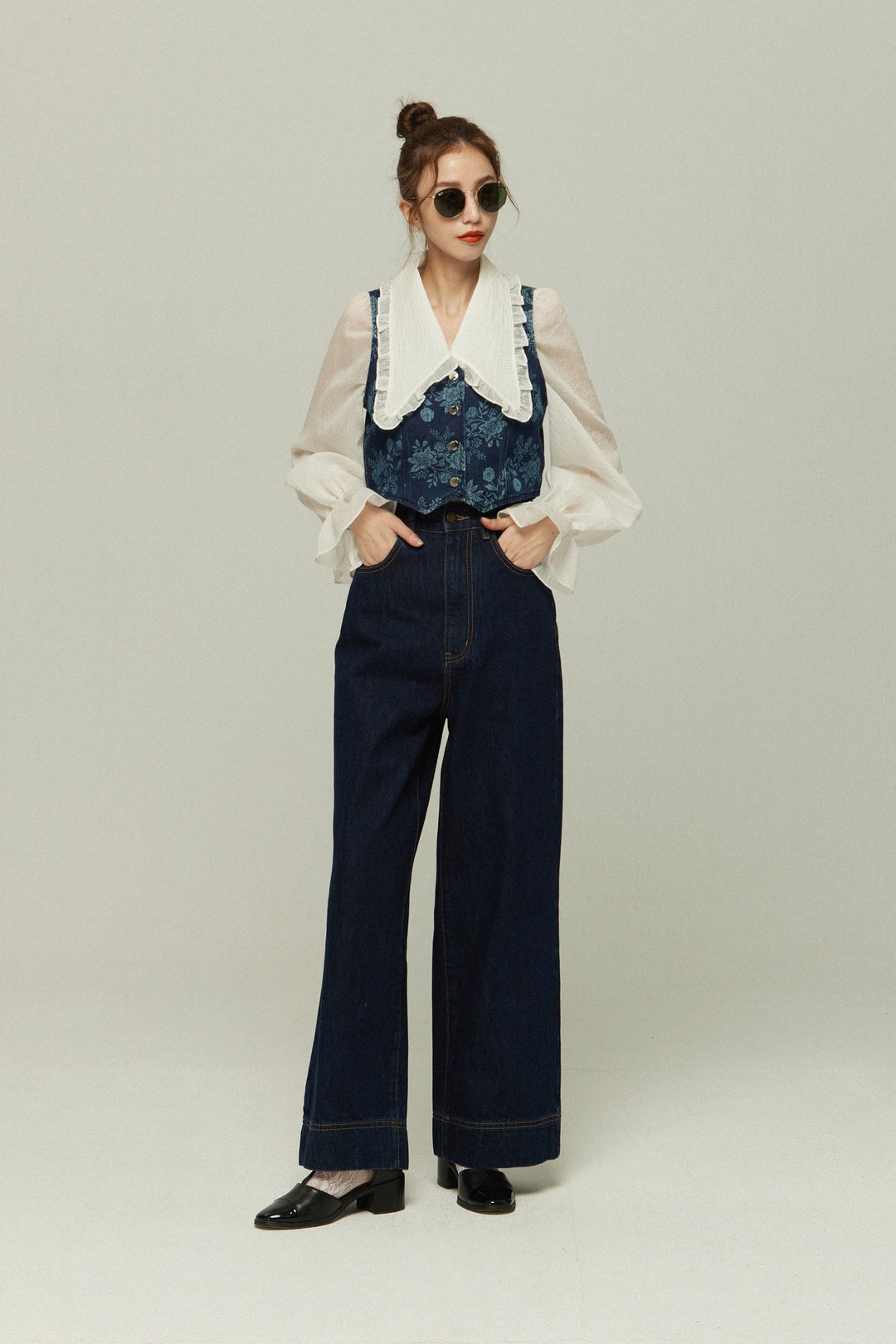 《メリーがまた嫉妬している》シースルーフリルブラウス-Off White