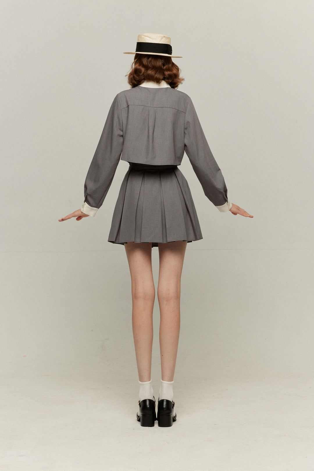 《Which button would you like to press? 》Bicolor crop tops-Gray