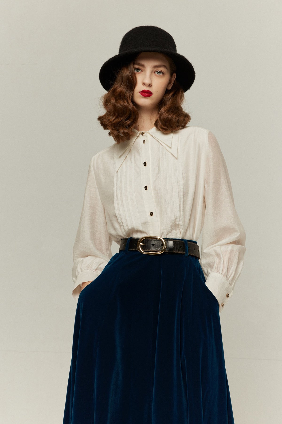 《British accent pronunciation》 Lace trim high waist skirt-Blue