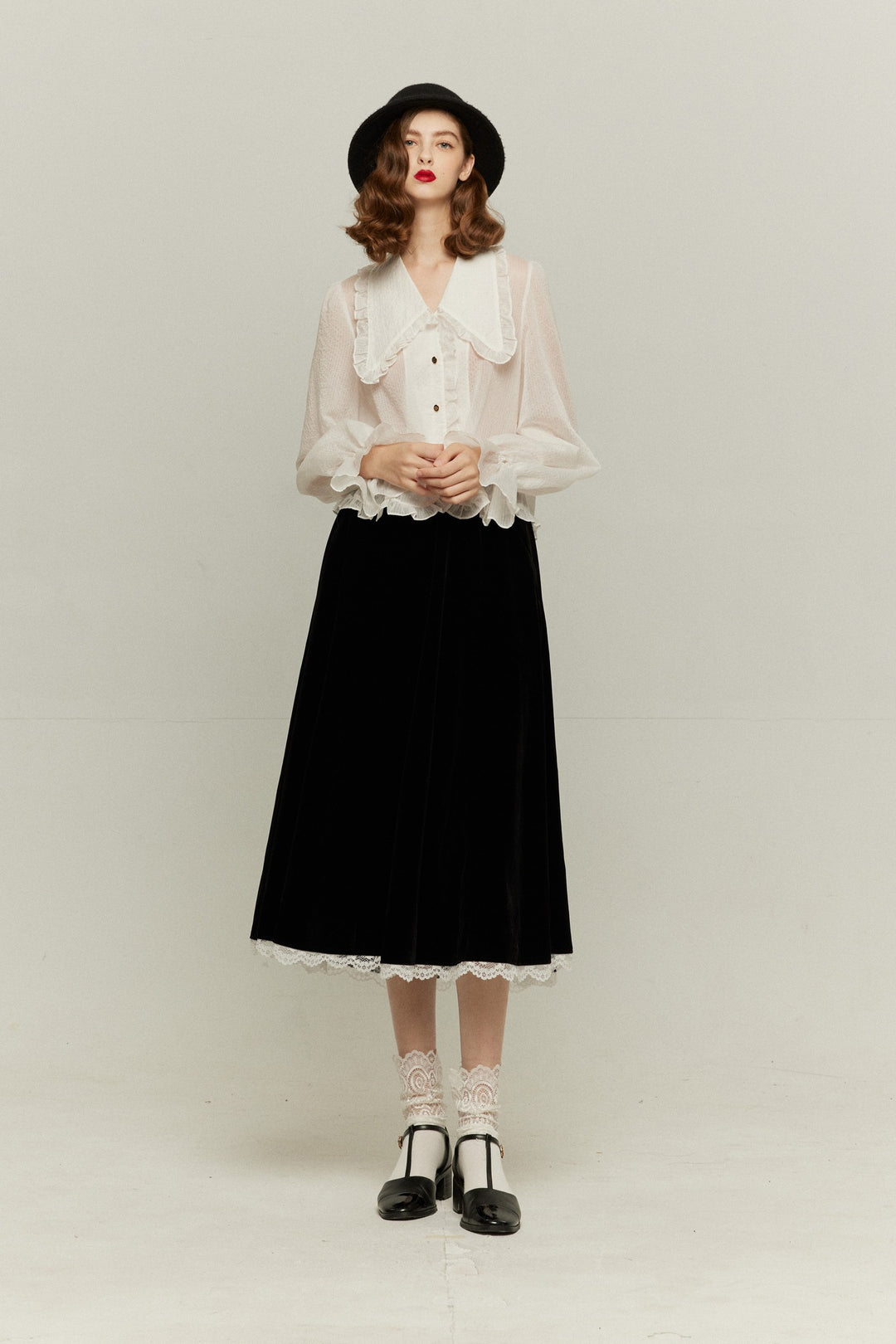 [British accent pronunciation] Lace trim high waist skirt - Black