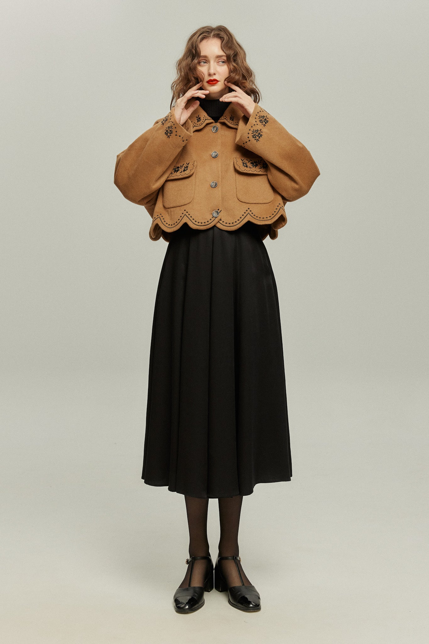 《蝶々になってしまった》スカラップデザインコート-Brown