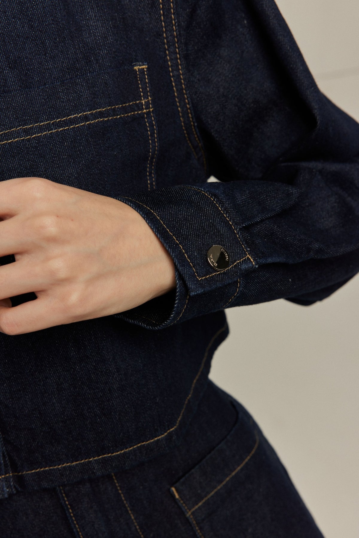 《Where can I find free sweets?》High waist short denim pants-Navy