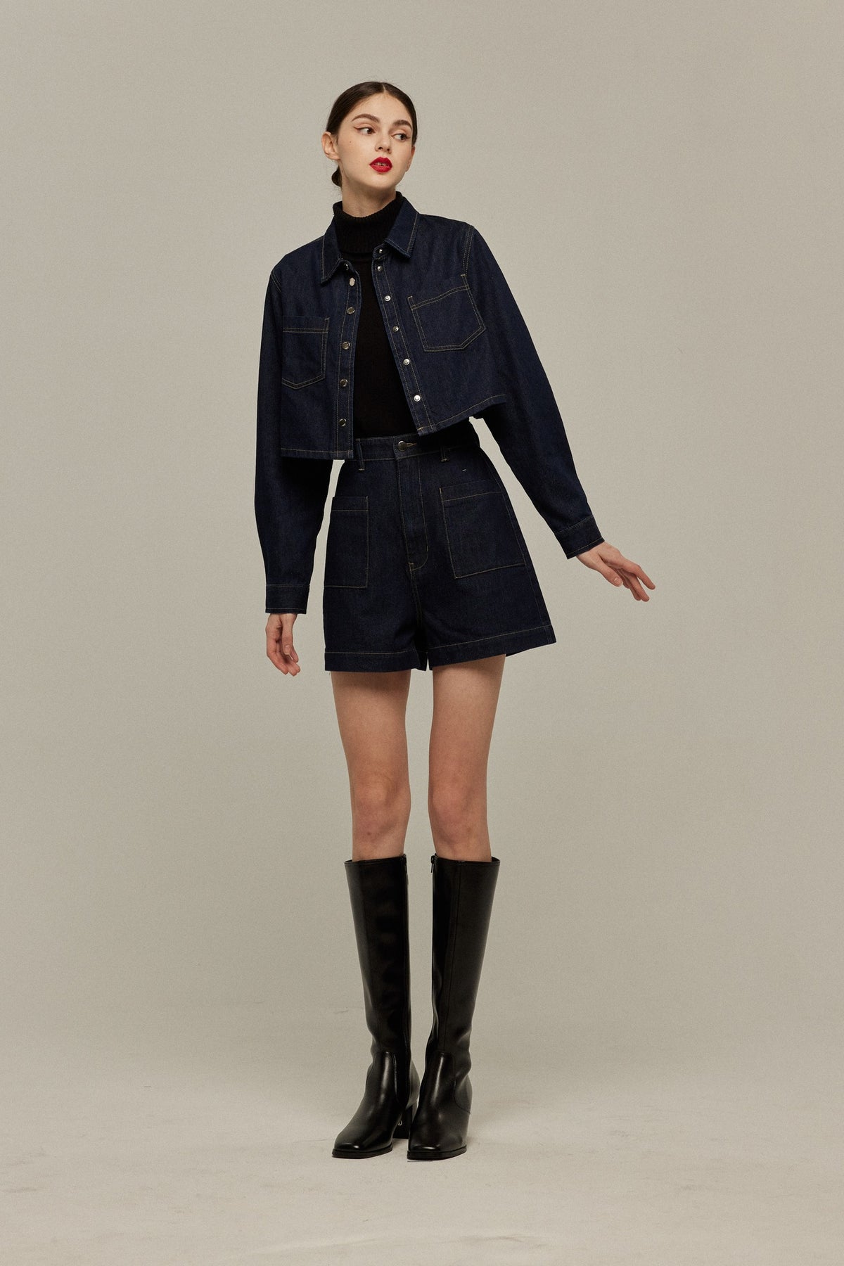 《Where can I find free sweets?》High waist short denim pants-Navy