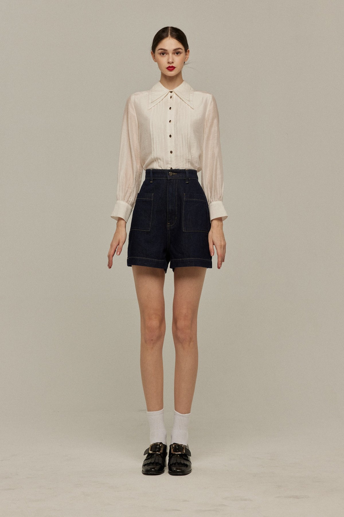 《Where can I find free sweets?》High waist short denim pants-Navy