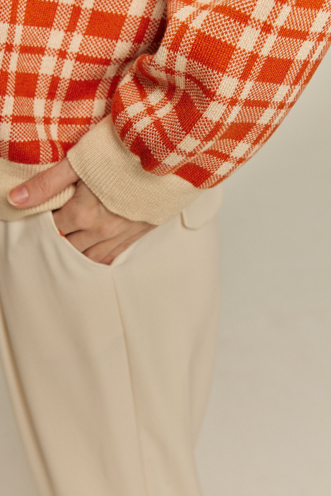 《いちごジャムがついちゃった》レトロチェックセーター-Orange red