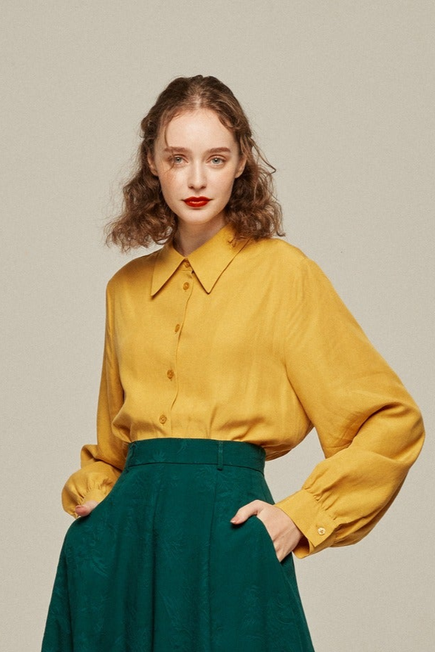 《手でペンを回し続ける》リヨセルリネンブラウス-Yellow