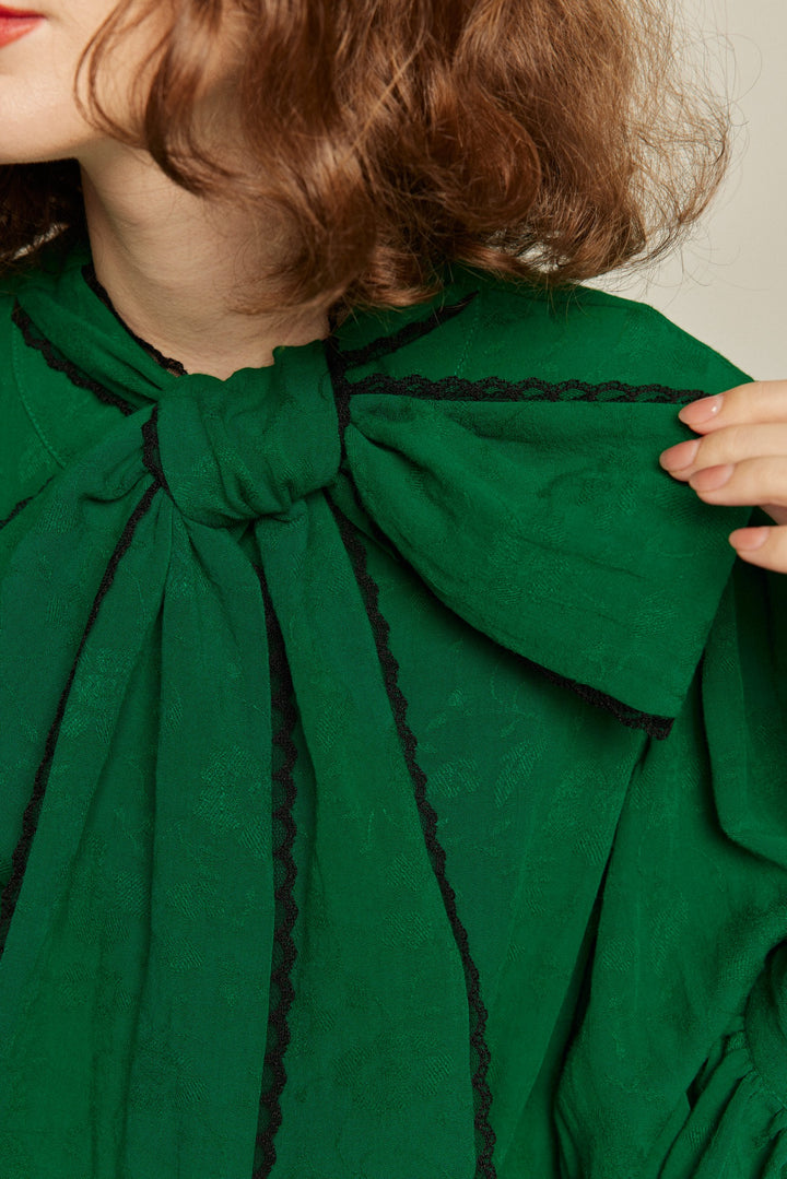 新品未使用！上下セット！Tnewties 花束を抱えて　green S ようやく咲いた花》レーストリミングリボンジャガードブラウス-Green