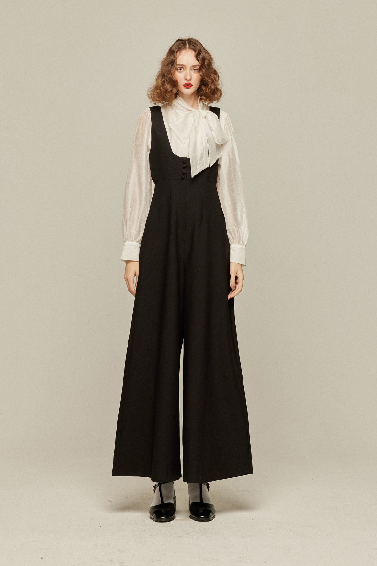 《Lucky Charm Hidden Under the Pillow》 High waist design back cross overalls - Black