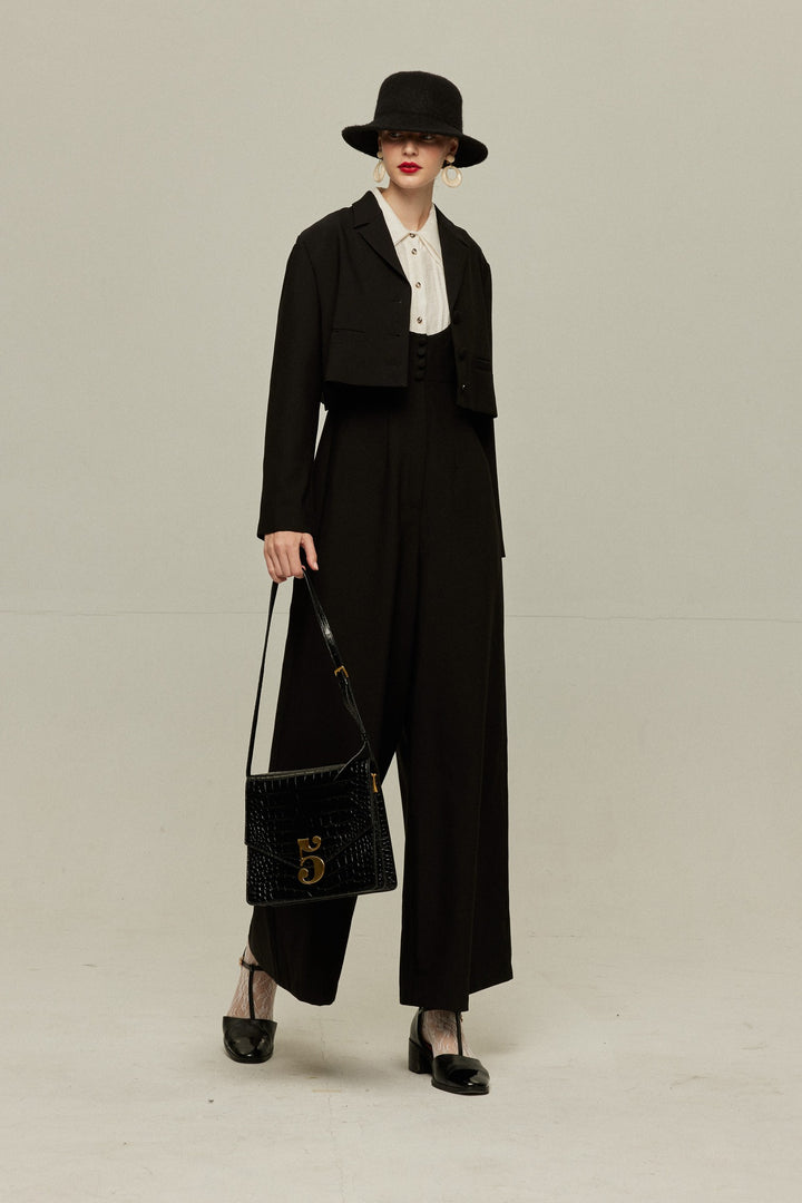 《枕の下に隠したラッキーチャーム》ハイウエストデザインバッククロスサロペット-Black