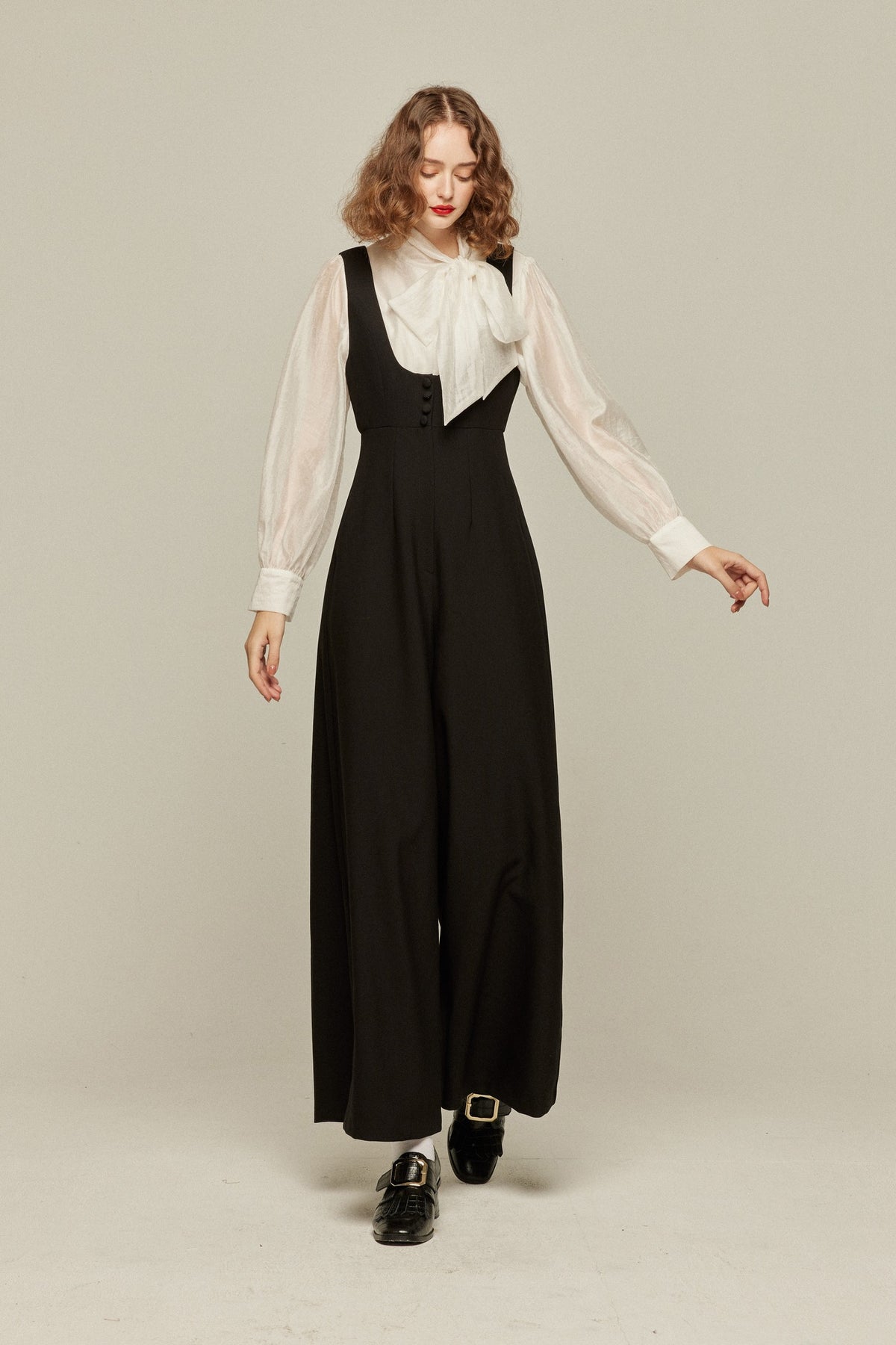 《Lucky Charm Hidden Under the Pillow》 High waist design back cross overalls - Black