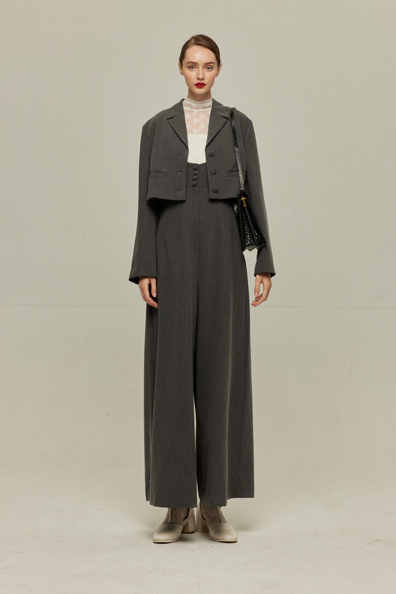 枕の下に隠したラッキーチャーム》クロップドジャケット-Gray – Tnewties