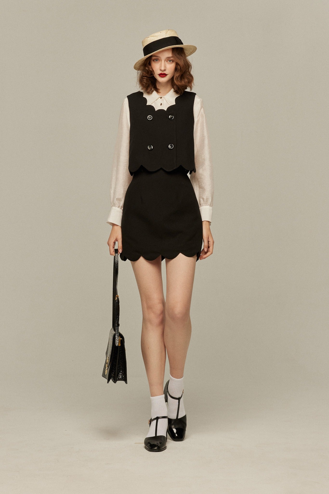 そばかすができた》スカラップデザインショートスカート-Black – Tnewties