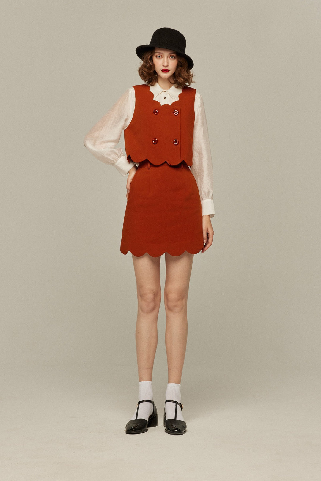 《そばかすができた》スカラップデザインショートスカート-Orange red