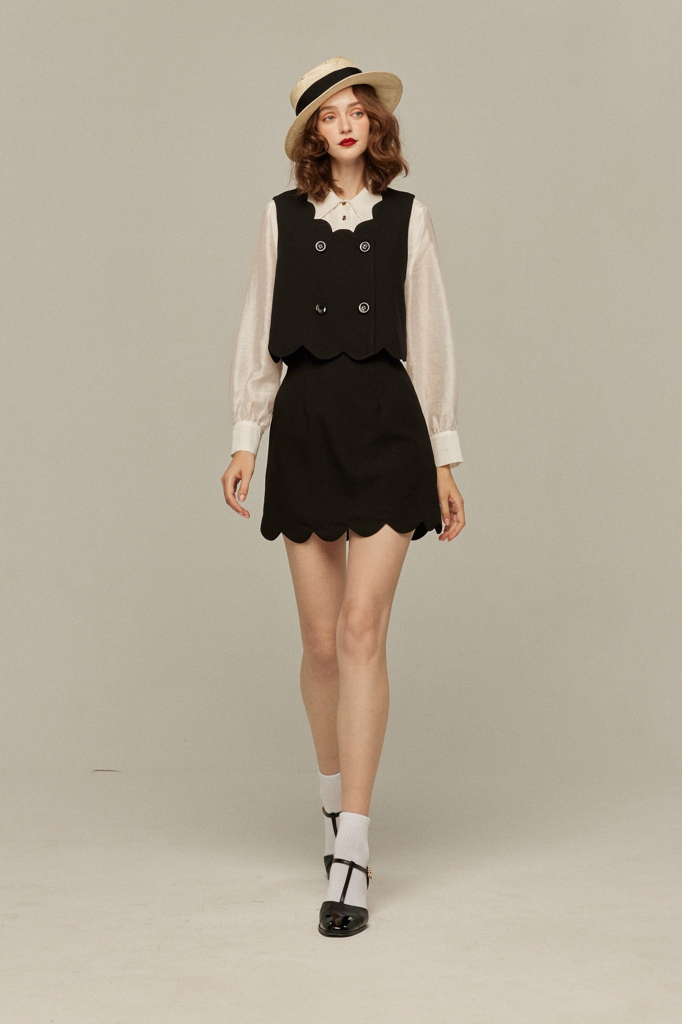 そばかすができた》スカラップデザインショートスカート-Black – Tnewties