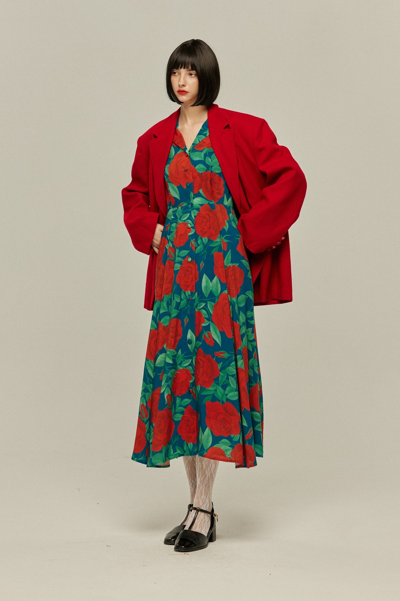 お花畑でお昼寝》フラワーパターンドレス-Navy – Tnewties