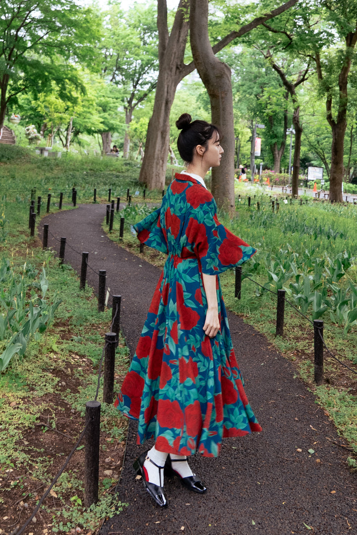 《お花畑でお昼寝》フラワーパターンドレス-Navy
