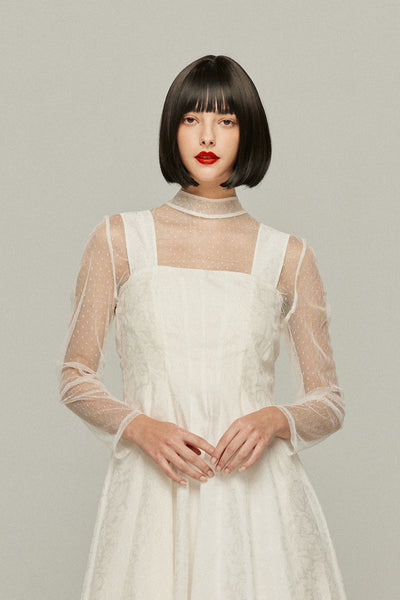 《グルメ番組はこの衣装で》フラワーエンブロイダリーハイウエストドレス-Off White