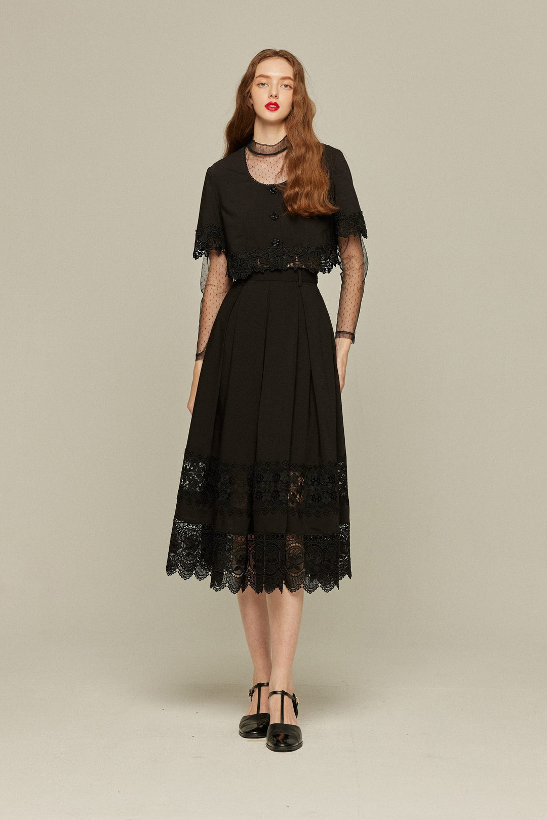 《Would you like to sing a lullaby? 》Lace trim top-Black