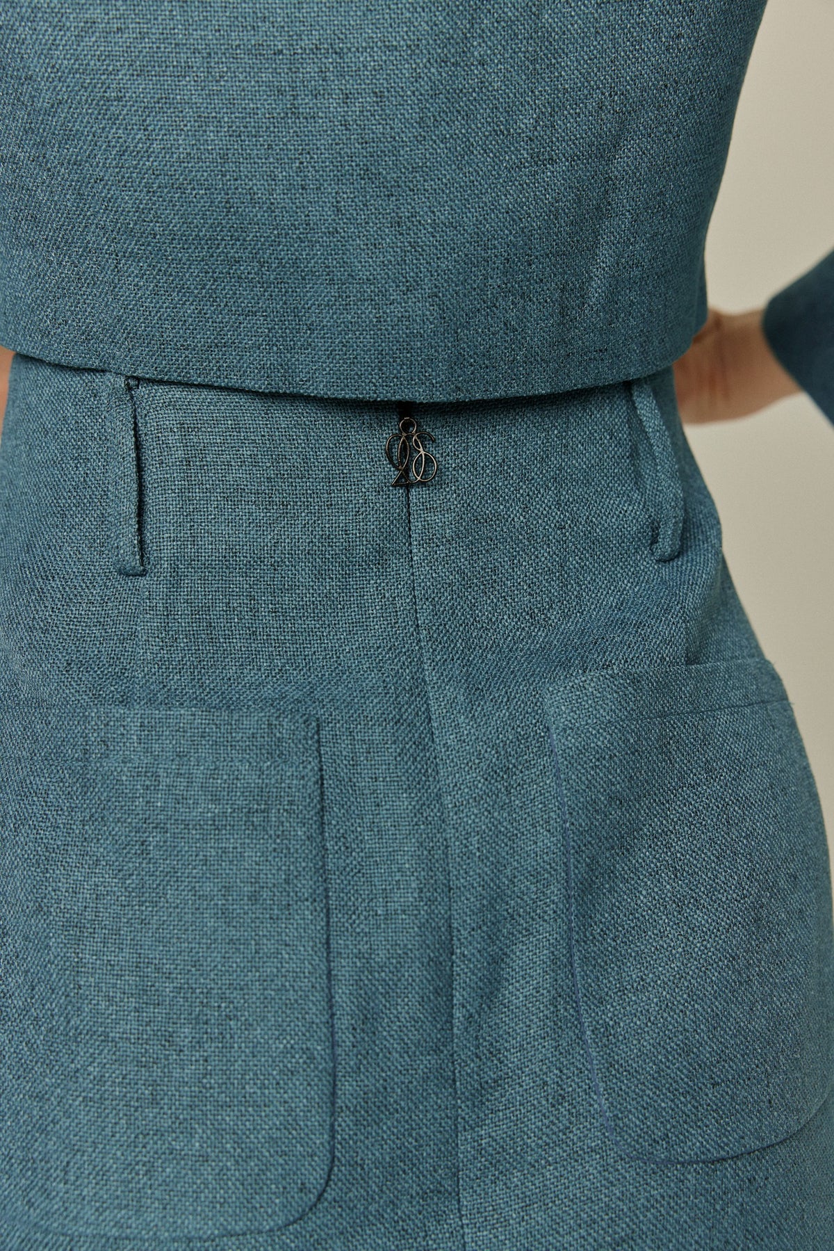 《Handy with a Knife and Fork》Contrast color jacket-Blue