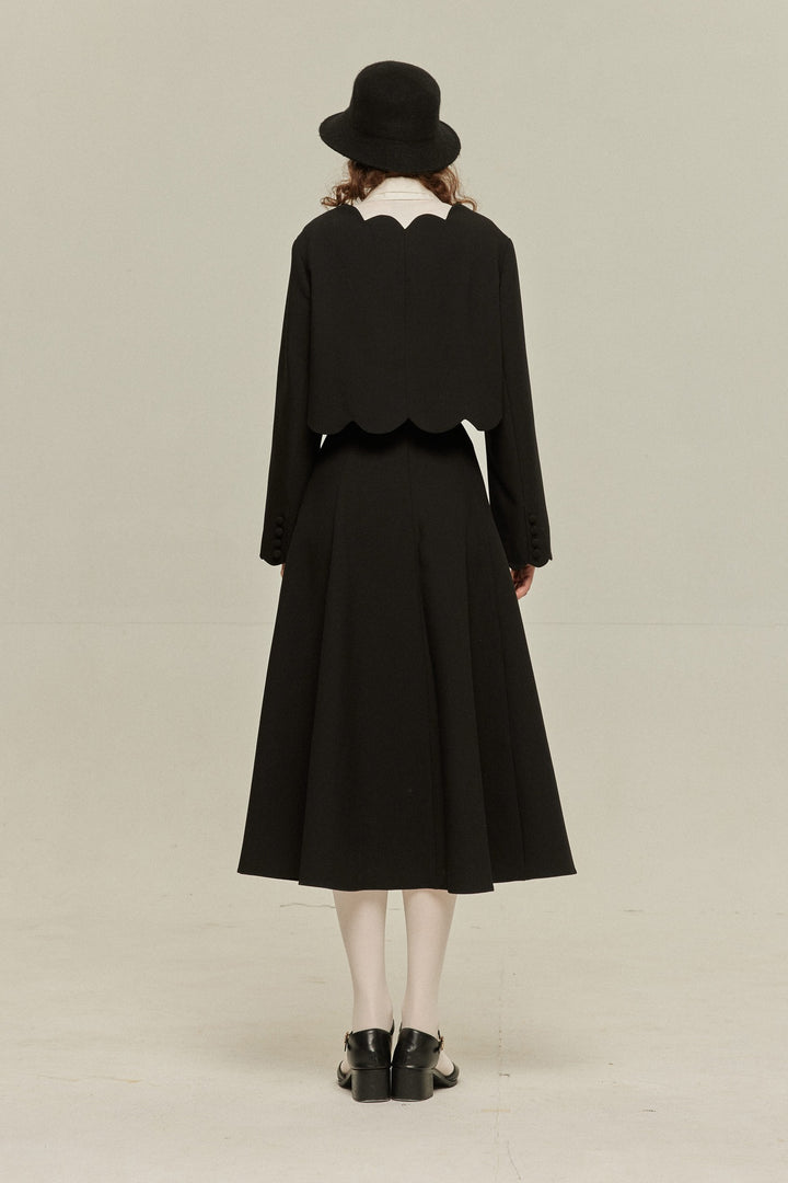 《Antique Auction》Scallop Design Crop Tops-Black