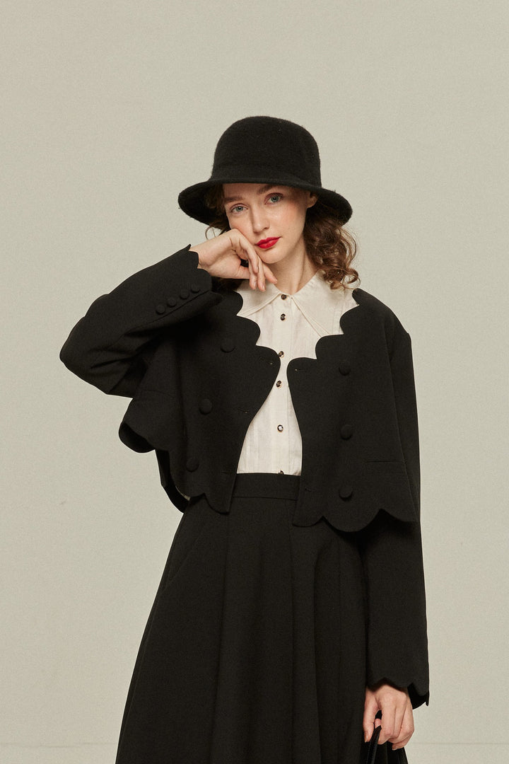 《Antique Auction》Scallop Design Crop Tops-Black