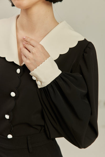《おまけ付きのシリアル》スカラップデザインビッグカラーブラウス-Black