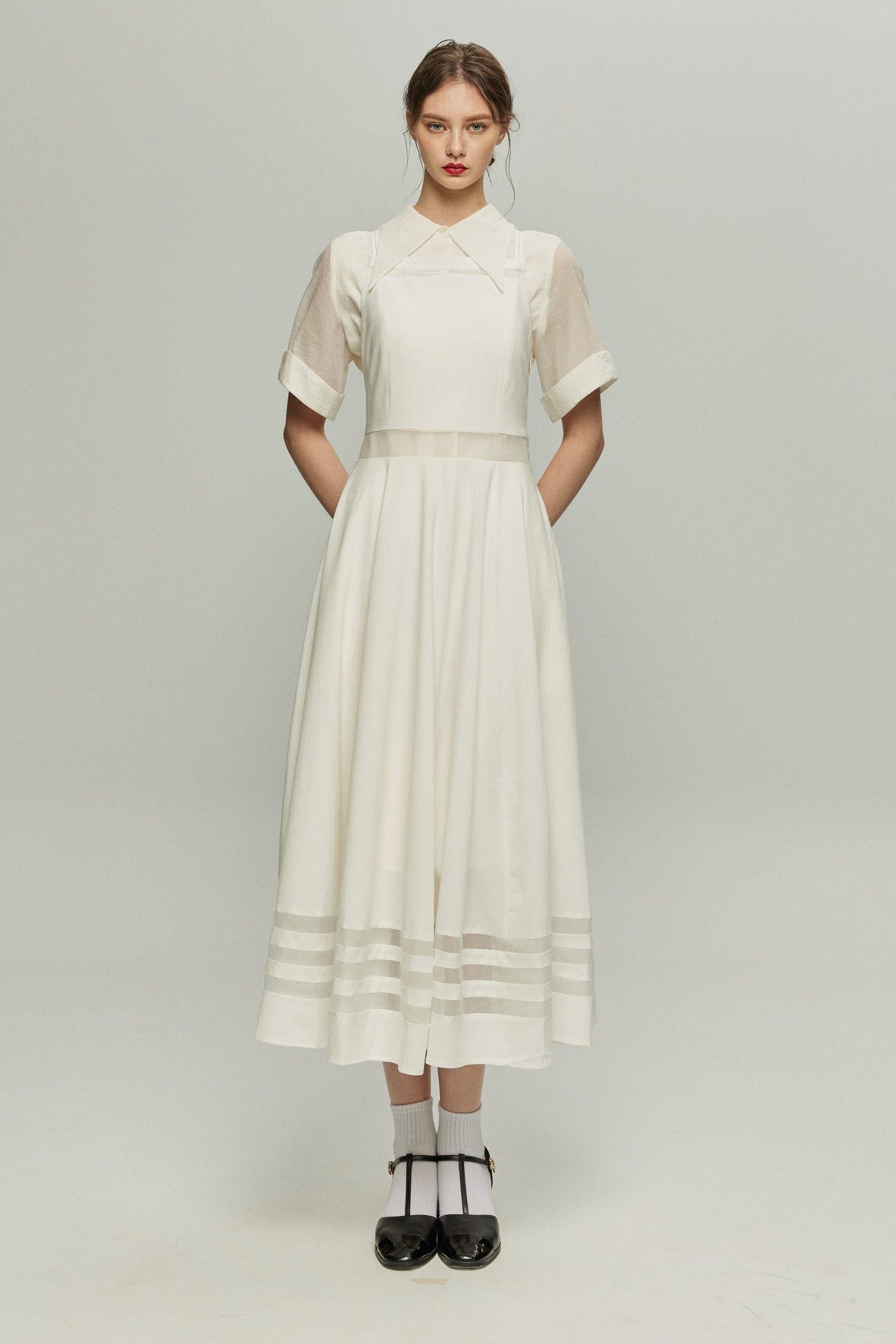 《Cast the moon spell》Flare sleeve frilled blouse