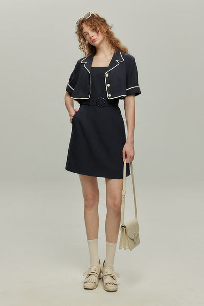 《次のダイビング選手、準備をお願いします》パイピングデザインクロップドジャケット-Navy