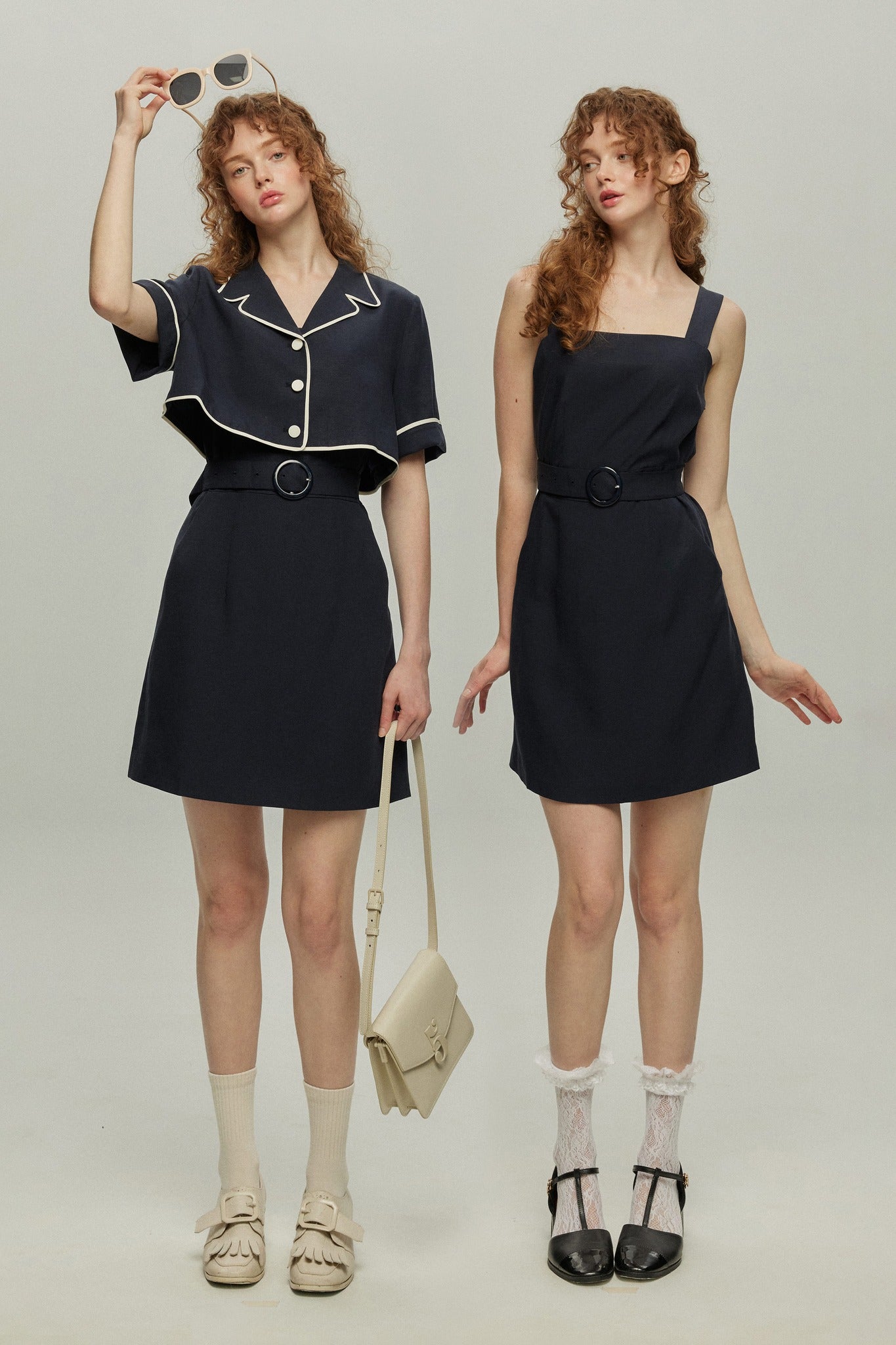 《次のダイビング選手、準備をお願いします》パイピングデザインクロップドジャケット-Navy
