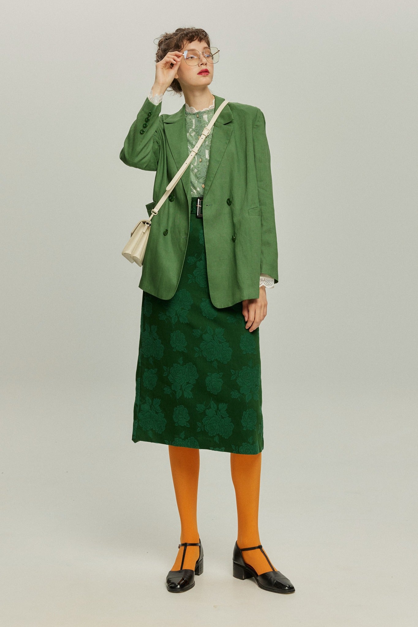 <tc>《샴페인을 열었다면 끝까지 마셔요》 시누아즈리 패턴 플라워 레이스 헴 스커트-Green</tc>