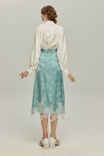 <tc>《샴페인을 열었다면 끝까지 마셔요》 시누아즈리 패턴 플라워 레이스 헴 스커트-Blue</tc>