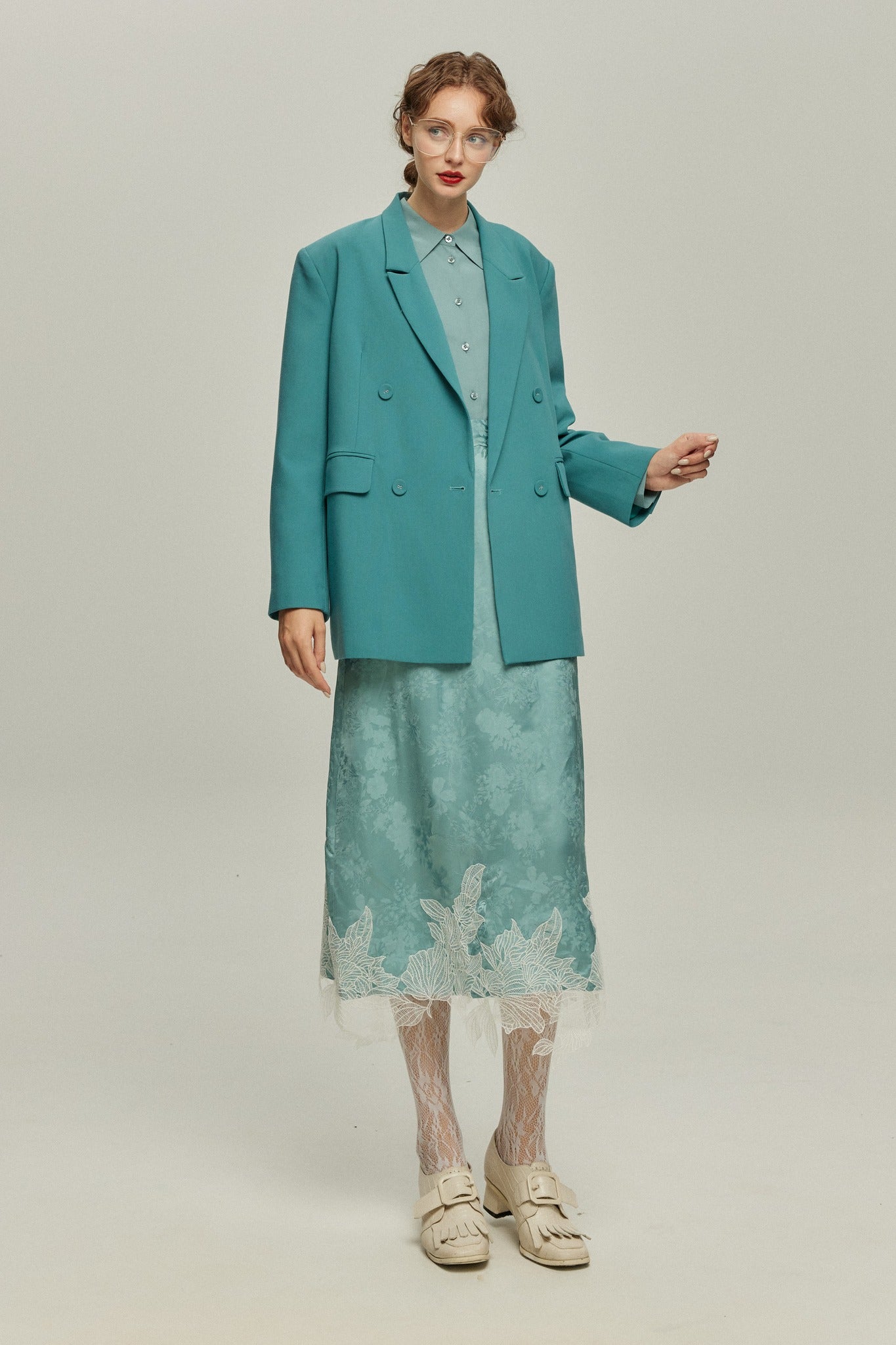 <tc>《샴페인을 열었다면 끝까지 마셔요》 시누아즈리 패턴 플라워 레이스 헴 스커트-Blue</tc>
