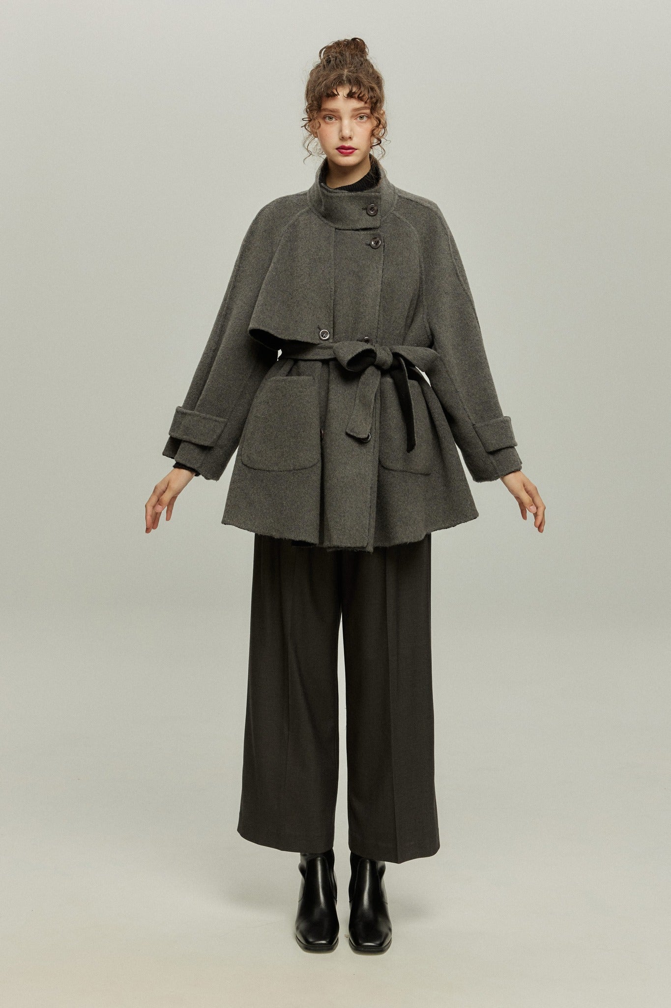 《Facial pack with cucumbers》High waisted flare pants