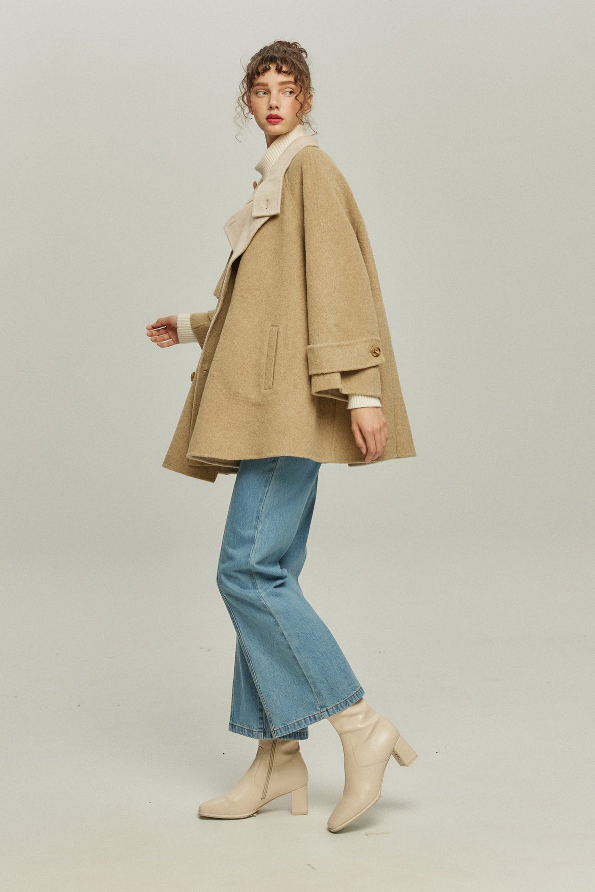《또 냉동식품을 먹어?》 칼라 2way 울 블렌드 코트-Beige