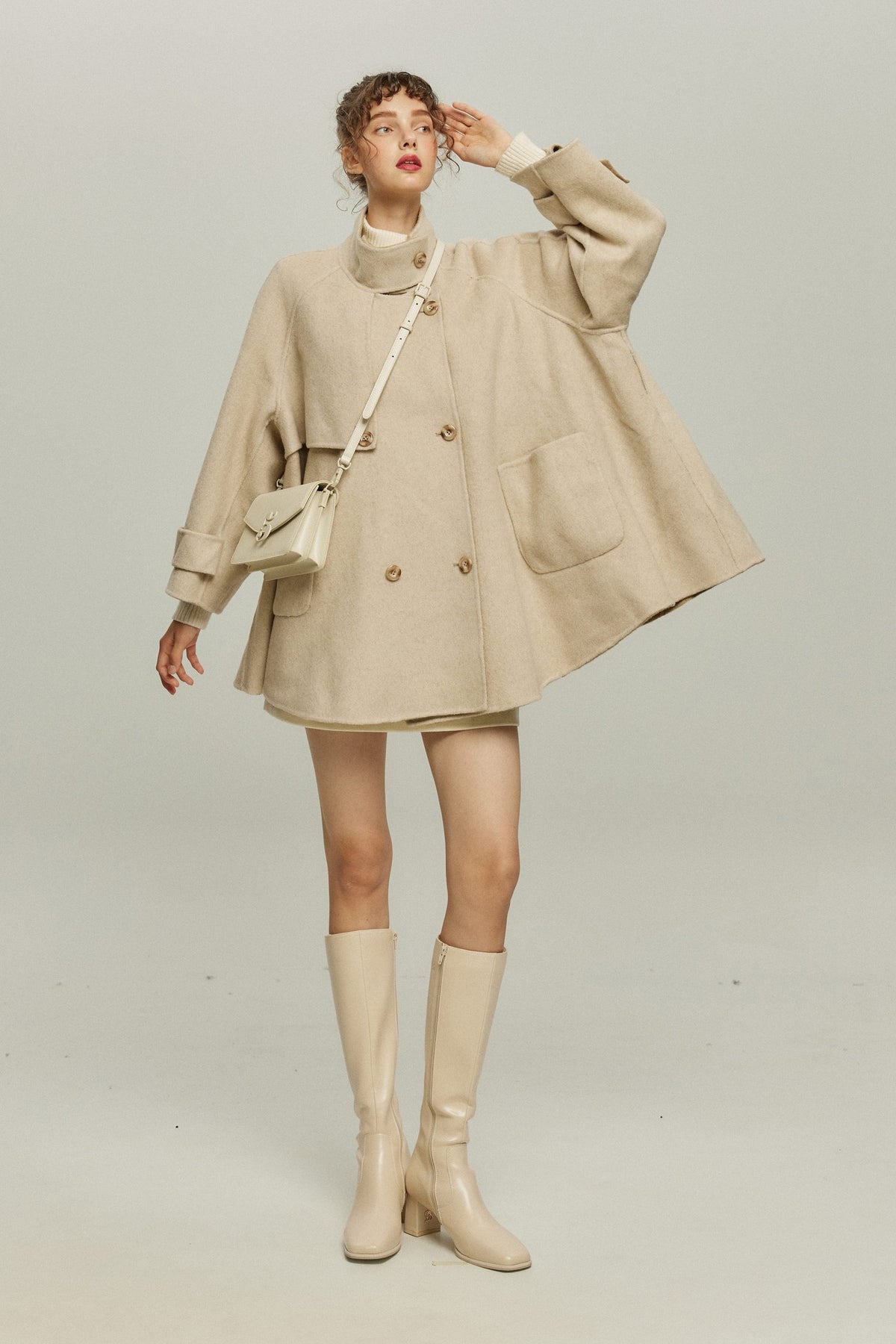 《또 냉동식품을 먹어?》 칼라 2way 울 블렌드 코트-Beige