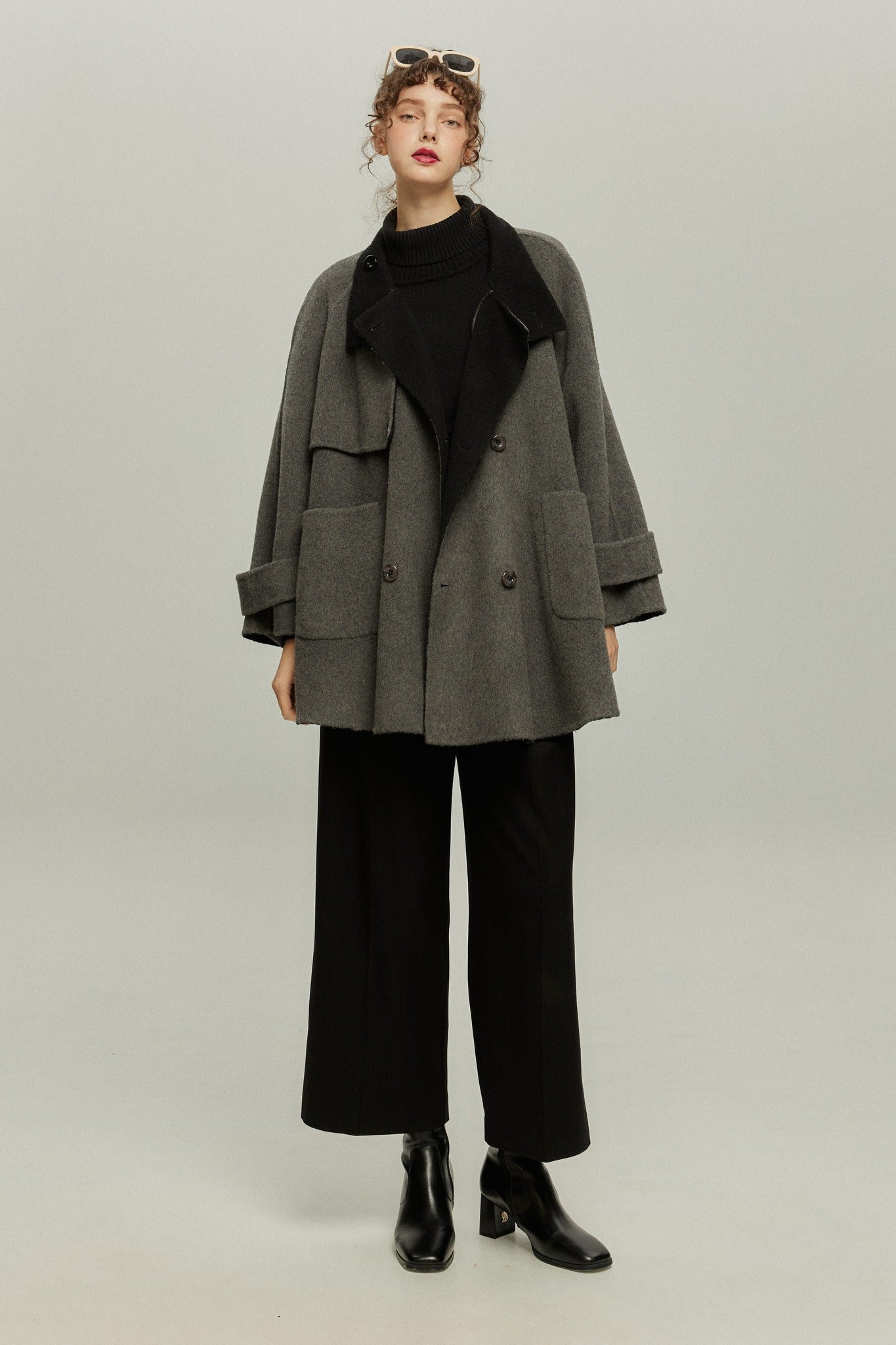 《Facial pack with cucumbers》High waisted flare pants