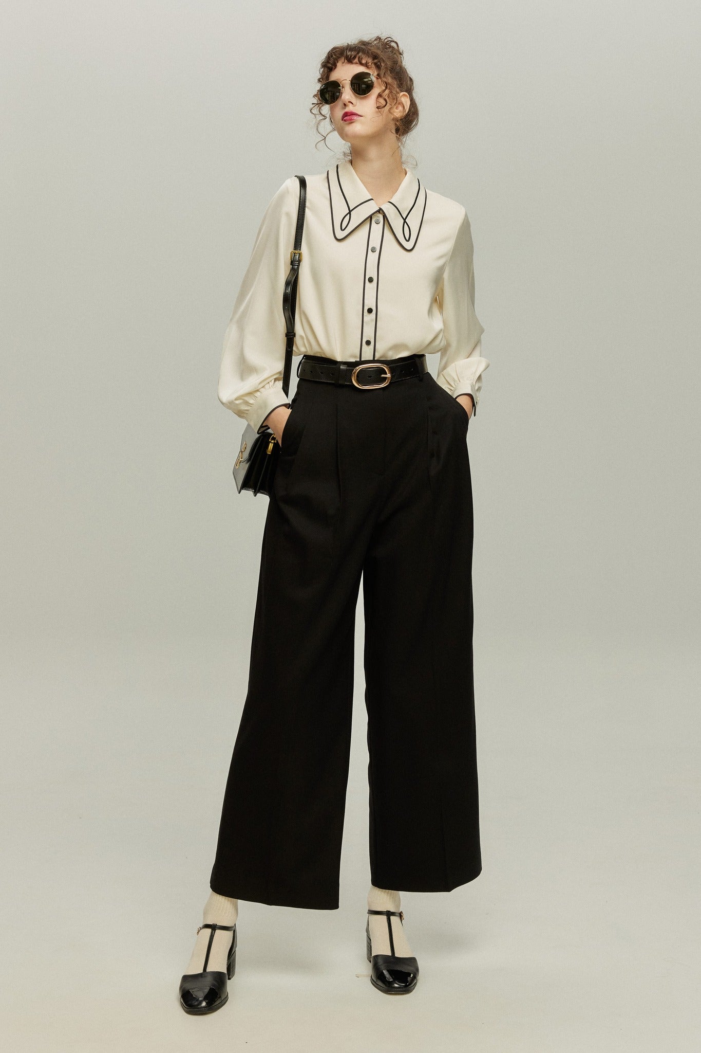 《Facial pack with cucumbers》High waisted flare pants