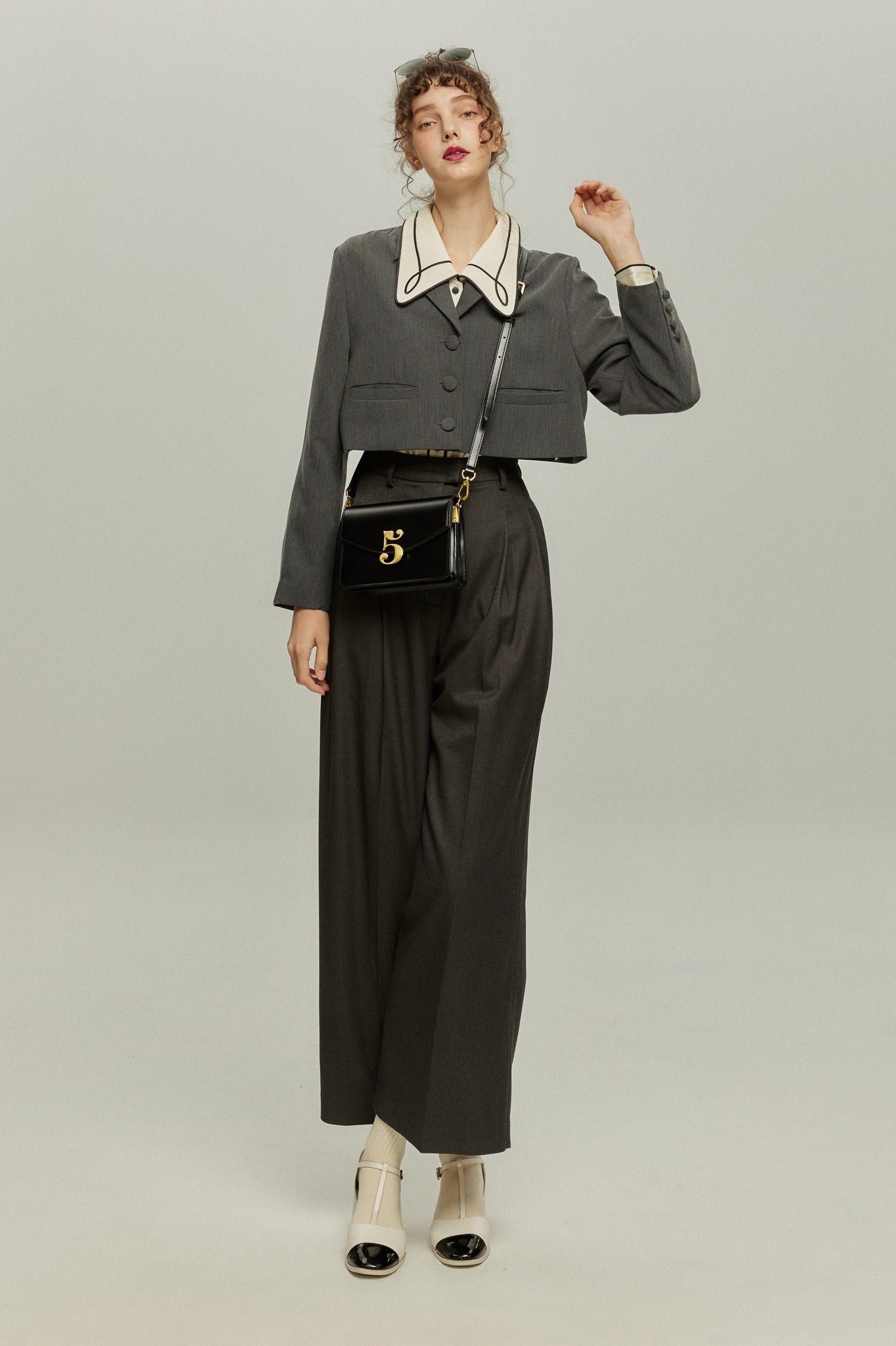 《Facial pack with cucumbers》High waisted flare pants